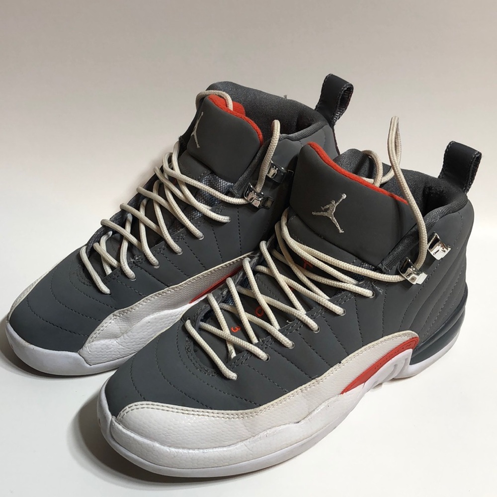Air Jordan XII